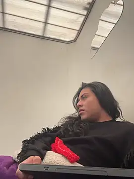 Snapshot of Ariana_rodriguez_0 chatting on 10/04/25, 01:53 Ariana rodriguez 0 online show from 10/04/25, 01:53