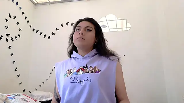 Snapshot of Ariana_rodriguez_0 chatting on 11/27/25, 01:13 Ariana rodriguez 0 online show from 11/27/25, 01:13