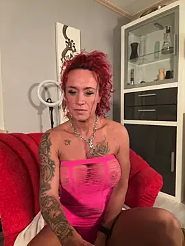 Snapshot of Hotmilfhamburg1 chatting on 10/04/25, 04:43 Hotmilfhamburg1 online show from 10/04/25, 04:43