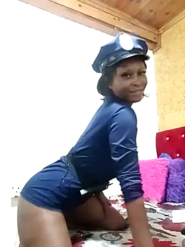 SexyBootie online show from 04/01/26, 07:22