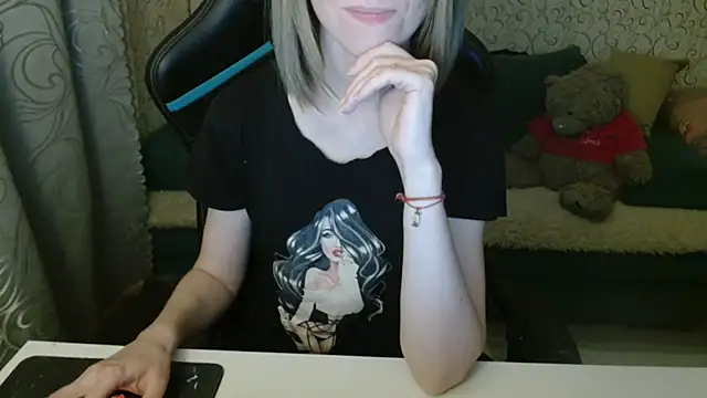 Ogonechekkk online show from 10/04/25, 03:32