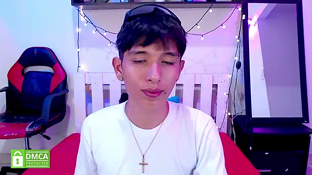 MAXIMILIANO  HOT online show from 10/20/25, 08:31