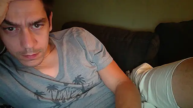 Snapshot of Ador_mask chatting on 09/21/25, 01:40 Ador mask online show from 09/21/25, 01:40