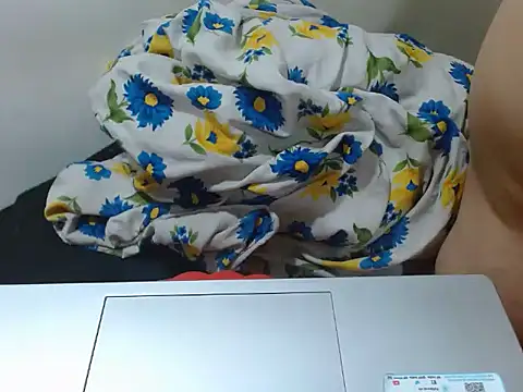 Snapshot of Nataliya_Singh chatting on 05/01/26, 12:48 Nataliya Singh online show from 05/01/26, 12:48
