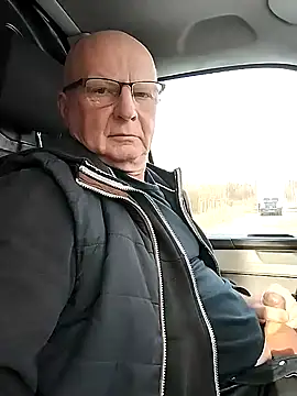 Zeigegeilehure online show from 11/24/25, 10:48