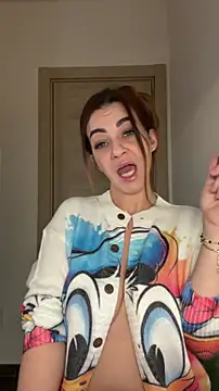 Roxanne Skye online show from 11/19/25, 02:06