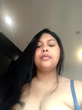 Alessandraa- online show from 04/15/26, 07:58