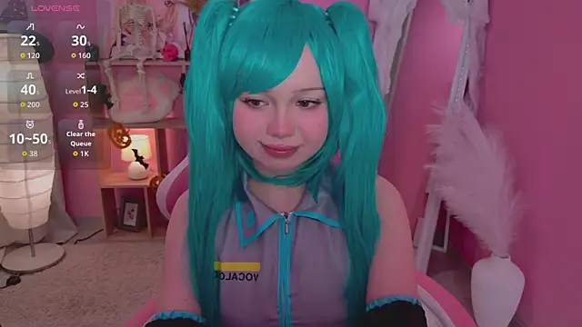 Kyomi Sun online show from 10/31/25, 10:33