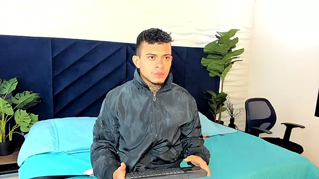 MrJustin  online show from 10/23/25, 08:29