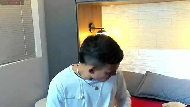 MrJustin  online show from 11/26/25, 08:21