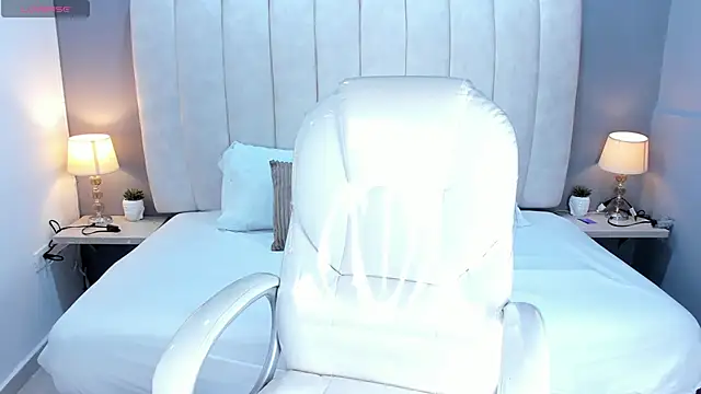 ScarletStarr online show from 11/19/25, 04:12