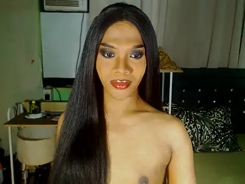 GoldenCumTYRA online show from 05/06/26, 04:34