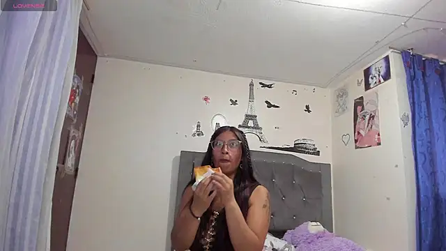 Megan Darcy online show from 04/23/26, 07:05