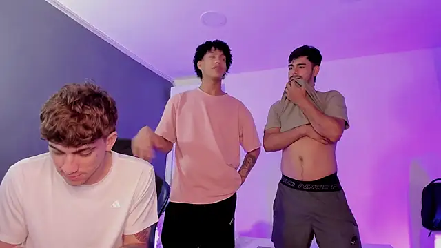 Handsomeboyss19 online show from 07/23/26, 09:24