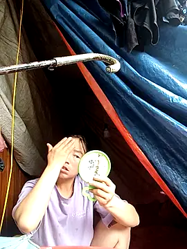 Snapshot of hera-00 chatting on 09/28/25, 12:38 hera-00 online show from 09/28/25, 12:38