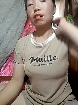 Snapshot of hera-00 chatting on 10/04/25, 03:15 hera-00 online show from 10/04/25, 03:15