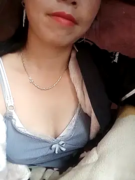 hera-00 online show from 11/08/25, 02:56