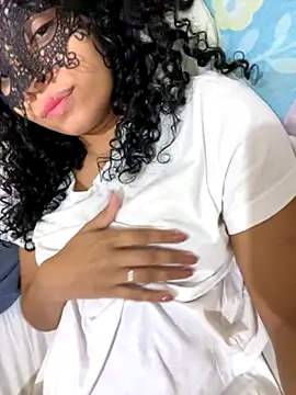 Snapshot of Casal-foda_braba chatting on 09/16/25, 01:28 Casal-foda braba online show from 09/16/25, 01:28