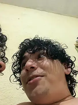 Snapshot of Casal-foda_braba chatting on 06/14/26, 09:50 Casal-foda braba online show from 06/14/26, 09:50