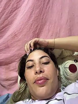 Snapshot of obedient_whore_messyy chatting on 10/02/25, 05:03 obedient whore messyy online show from 10/02/25, 05:03