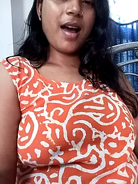 Snapshot of Hot-Jasmin chatting on 09/28/25, 01:33 Hot-Jasmin online show from 09/28/25, 01:33