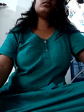 Snapshot of Hot-Jasmin chatting on 10/09/25, 02:31 Hot-Jasmin online show from 10/09/25, 02:31