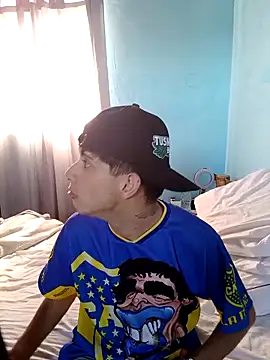 matiatr1112 online show from 11/10/25, 07:35