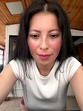 Mia salinass online show from 09/12/25, 07:14