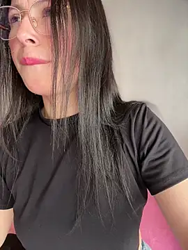 Mia salinass online show from 03/17/26, 06:44