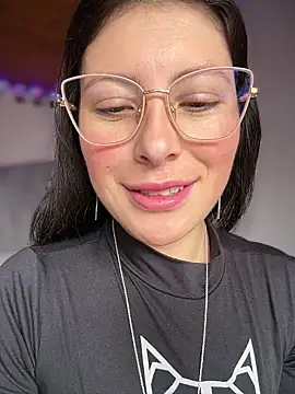 Mia salinass online show from 03/31/26, 06:30