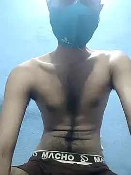 Snapshot of GirlsCrush_ chatting on 09/18/25, 06:10 GirlsCrush  online show from 09/18/25, 06:10