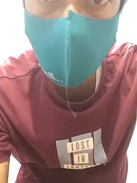 Snapshot of GirlsCrush_ chatting on 09/19/25, 08:09 GirlsCrush  online show from 09/19/25, 08:09