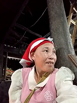 me-cute online show from 10/21/25, 07:03