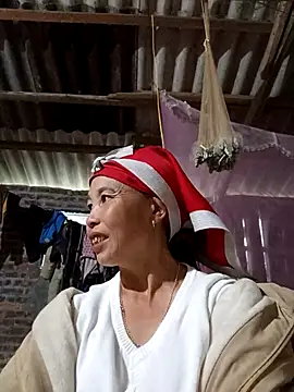 me-cute online show from 10/24/25, 11:34