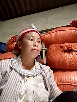 me-cute online show from 11/16/25, 11:38