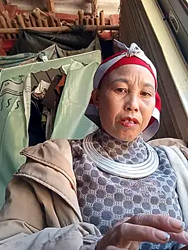 me-cute online show from 11/22/25, 12:53