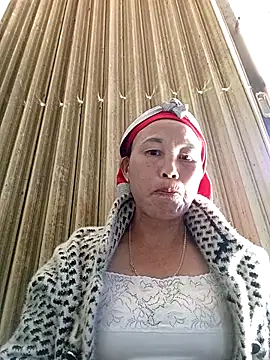 me-cute online show from 11/28/25, 03:20