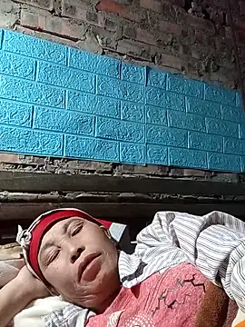 me-cute online show from 11/29/25, 09:18