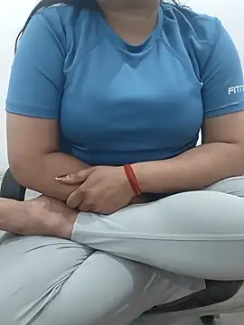 payal 261072  online show from 03/06/26, 04:20