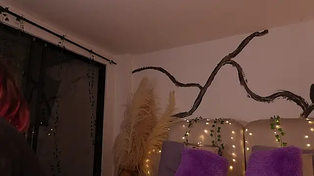 SarahCastro1  online show from 12/15/25, 03:33