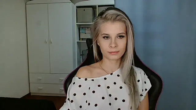 KristineGlow online show from 03/27/26, 08:26