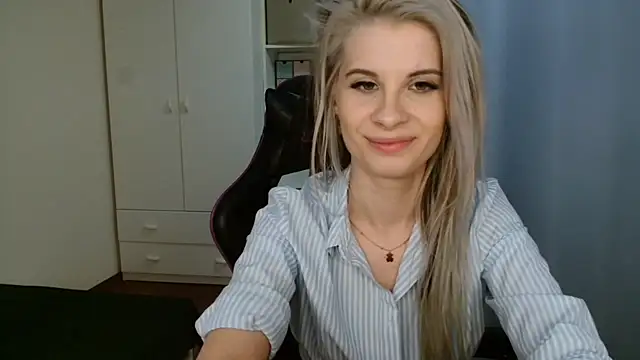 KristineGlow online show from 05/27/26, 06:27
