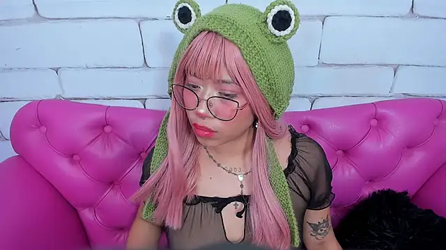 Snapshot of SafiroAgataaa chatting on 09/20/25, 08:15 SafiroAgataaa online show from 09/20/25, 08:15