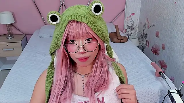 Snapshot of SafiroAgataaa chatting on 09/25/25, 11:30 SafiroAgataaa online show from 09/25/25, 11:30