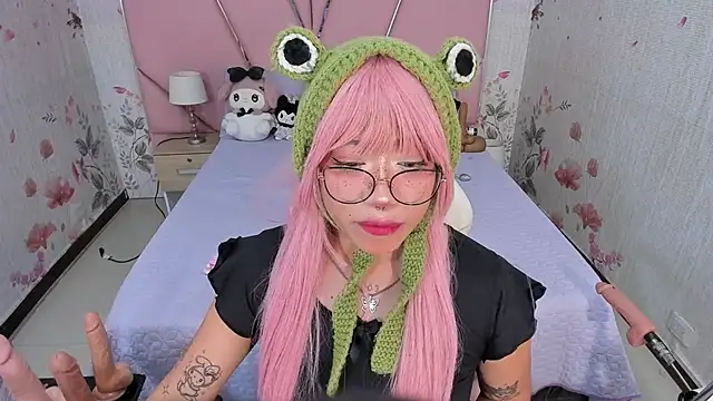 Snapshot of SafiroAgataaa chatting on 11/28/25, 08:00 SafiroAgataaa online show from 11/28/25, 08:00