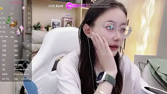 Naiyi-babe online show from 10/10/25, 03:55