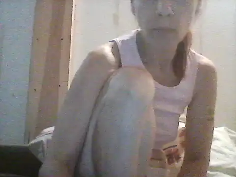 Snapshot of Milana38 chatting on 06/10/26, 07:24 Milana38 online show from 06/10/26, 07:24