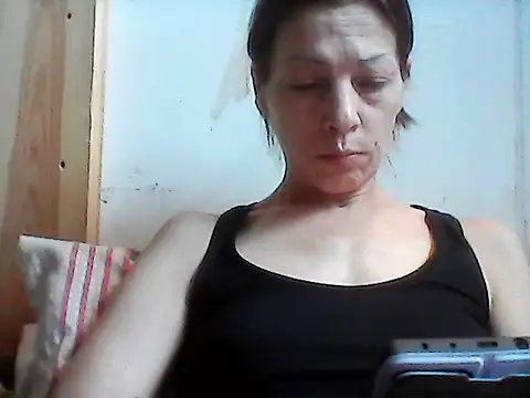 Snapshot of Milana38 chatting on 06/23/26, 02:04 Milana38 online show from 06/23/26, 02:04