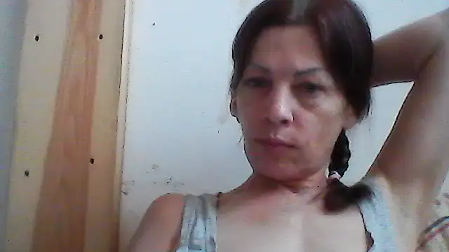 Snapshot of Milana38 chatting on 07/02/26, 02:23 Milana38 online show from 07/02/26, 02:23