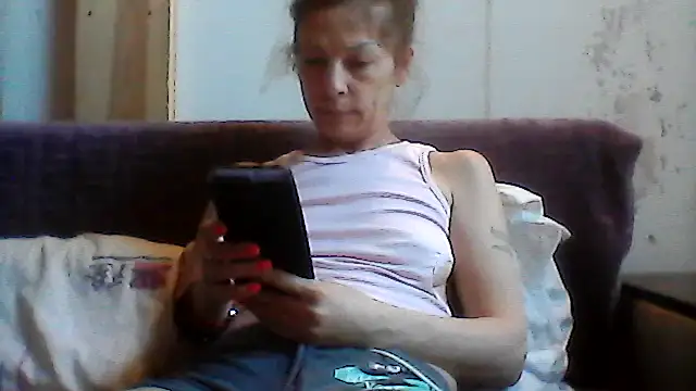Snapshot of Milana38 chatting on 07/08/26, 08:19 Milana38 online show from 07/08/26, 08:19
